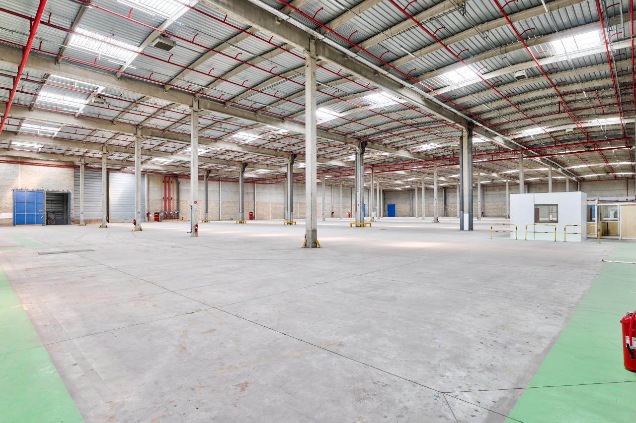 Entrepôt classe a Gargenville 8472m² Location entrepôt classe a Gargenville Yvelines OLLOG2423414 9